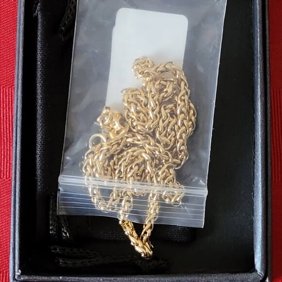 BRAND NEW, CHAINS PRO MOVIE PROP GOLD CHAIN!!! - Picture 2 of 3